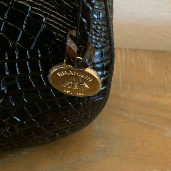 Brahmin Small Bekka & Ady Wallet w/ double eye placement - Picture 6 of 8